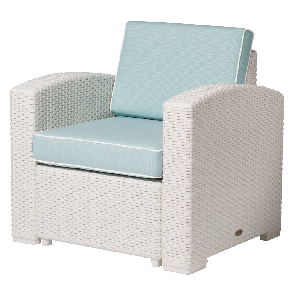 Lagoon Magnolia Rattan Club Chair with Cushion. Picture 1