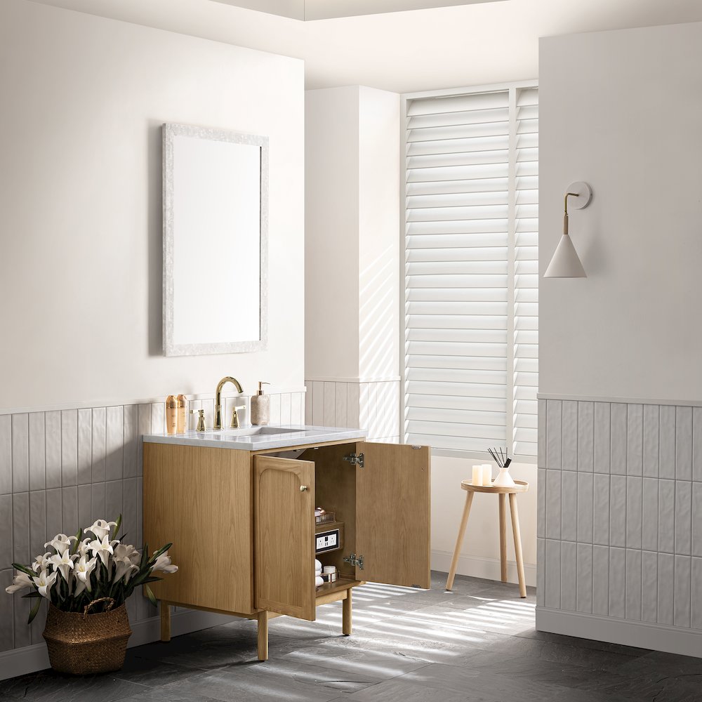 30" Single Vanity Cabinet, Light Natural Oak. Picture 4