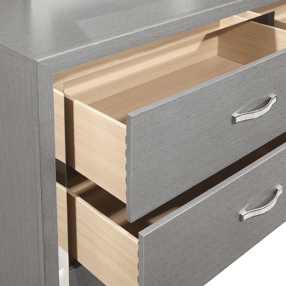 Huxley Dresser-Gray. Picture 6