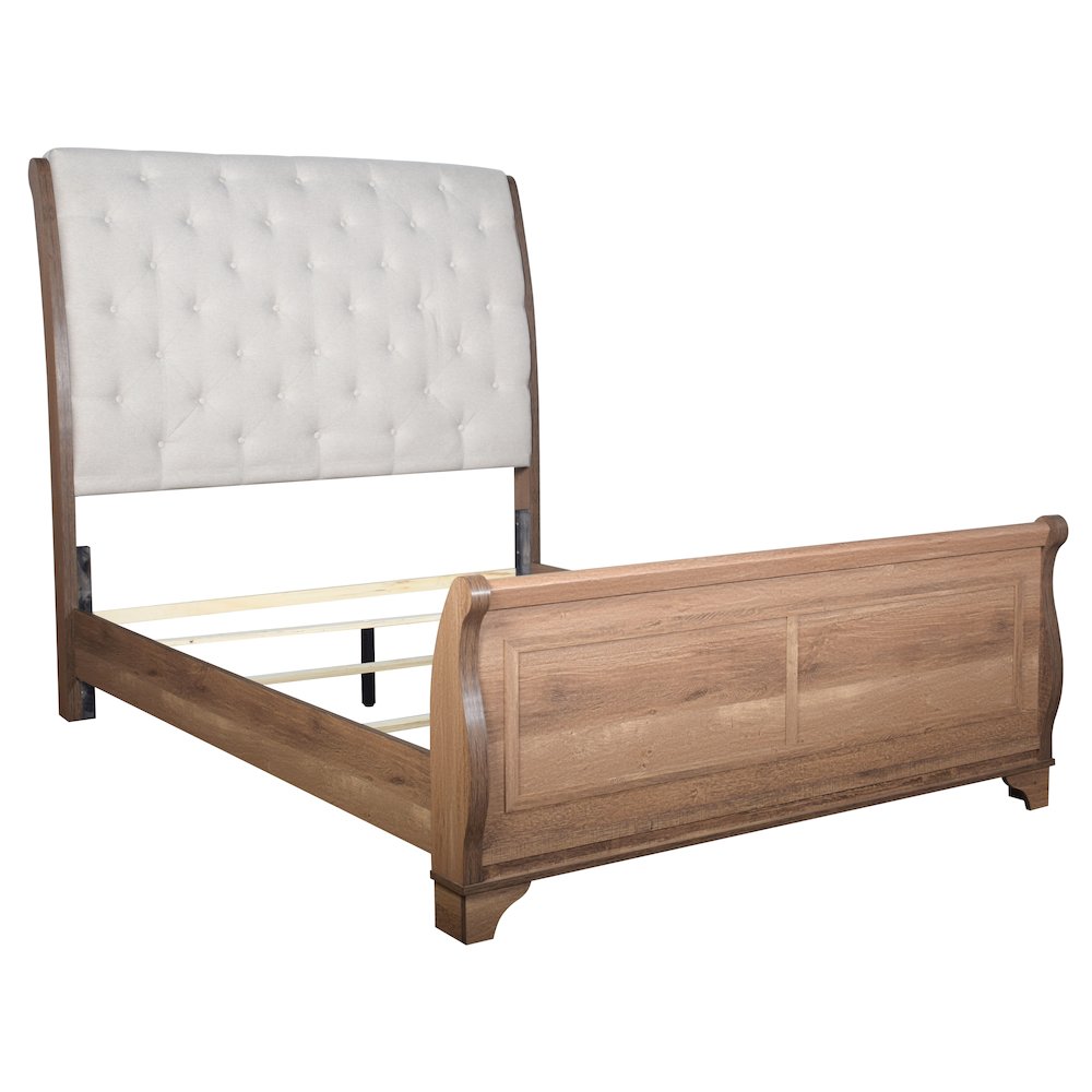 Coventry Hall 5Pc Wood C King Bedroom Set, 2 Nightstands in Pecan. Picture 3