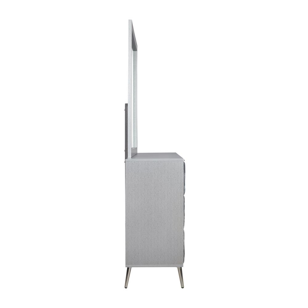 Kailani Dresser- Gray. Picture 3