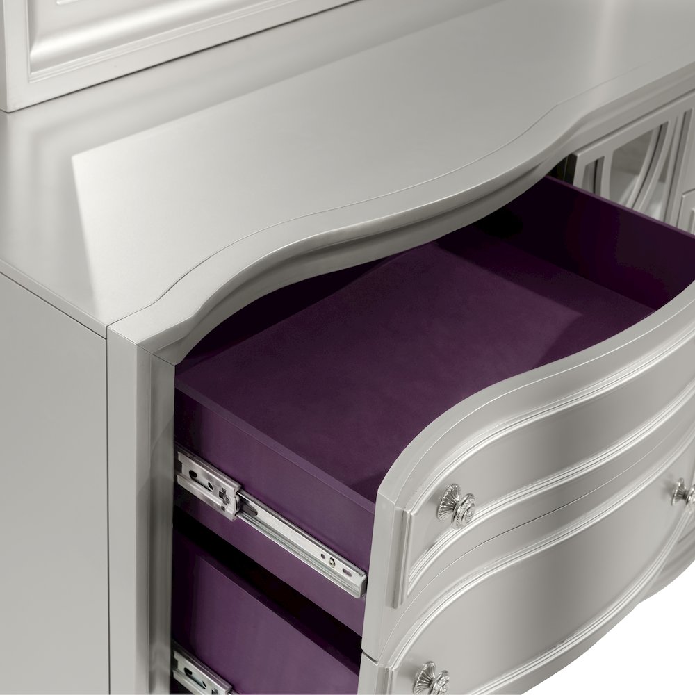 Reflections Wood 8-Drawer Dresser, Silver. Picture 5