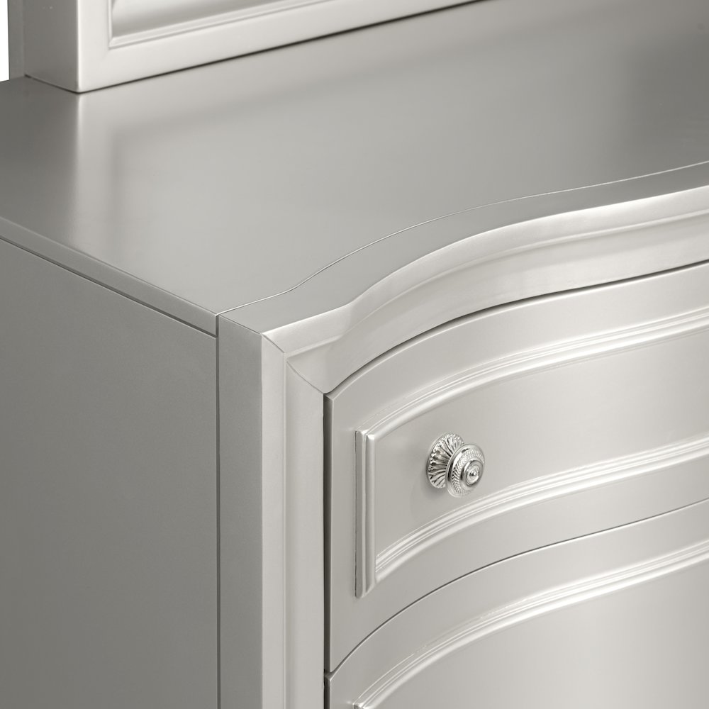 Reflections Wood 8-Drawer Dresser, Silver. Picture 7