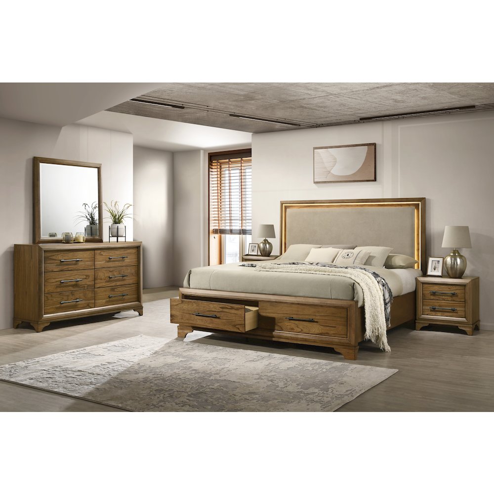 Talcott 5Pc Wood Queen Bedroom Set, 2 Nightstand in Honey/Brown. Picture 2
