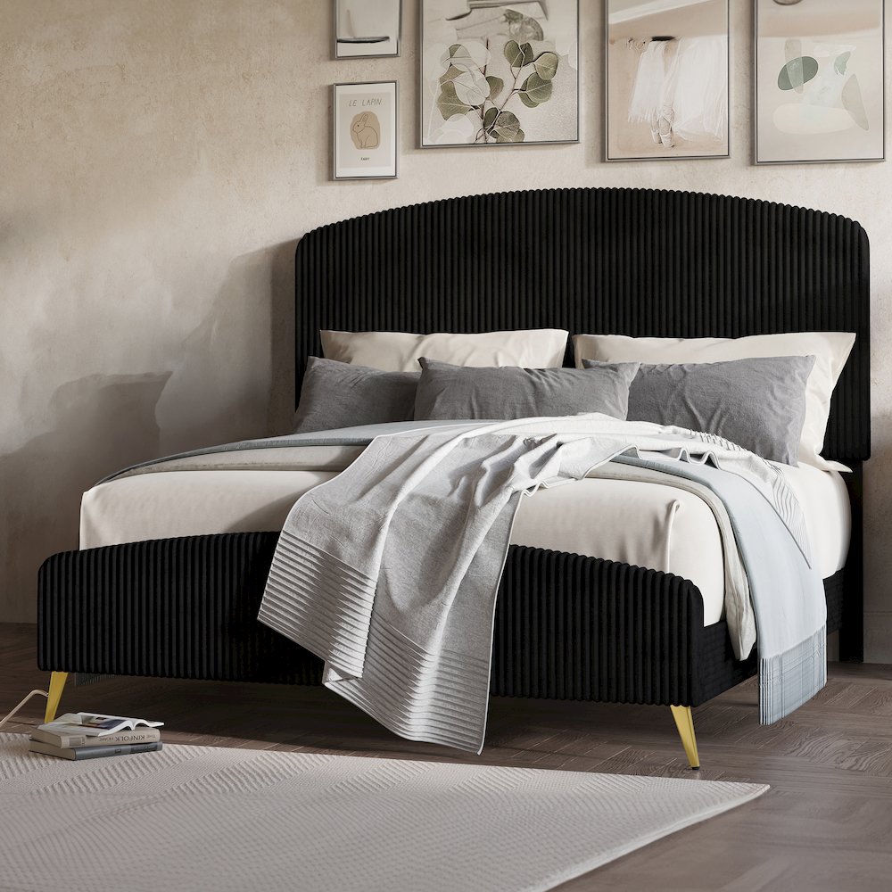 Kailani Wood Queen Bed, Black. Picture 2