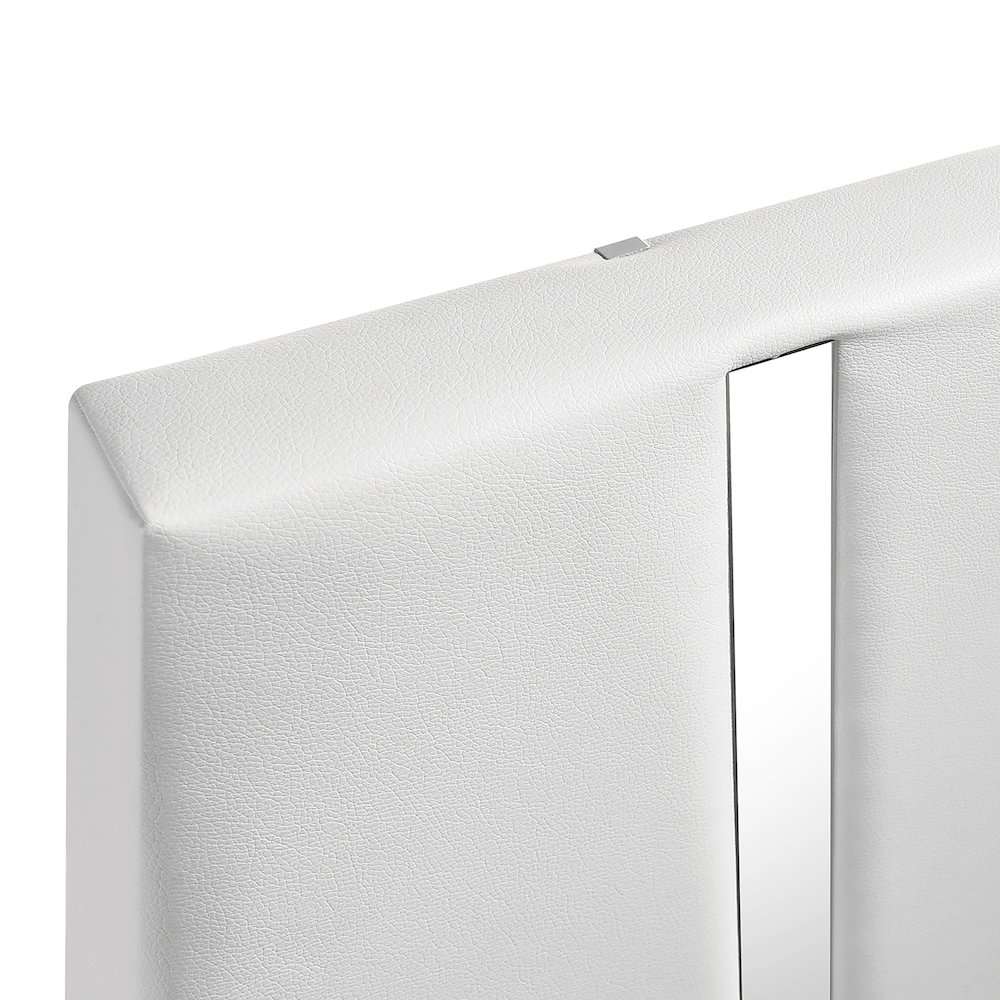 Europa Wood King Bed with 2 Nightstands and Panels, White. Picture 10