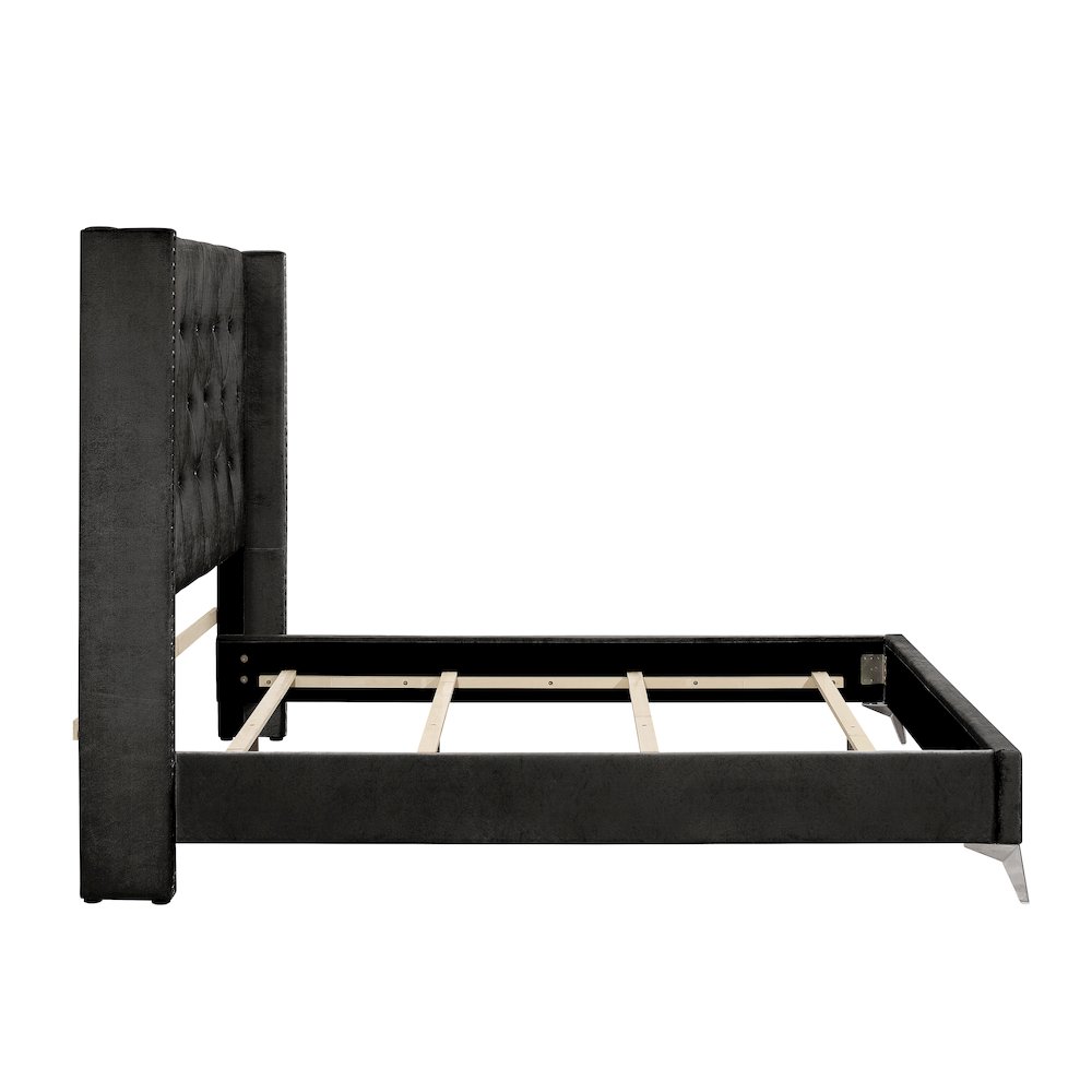 Huxley Wood Full Bed, Black. Picture 1