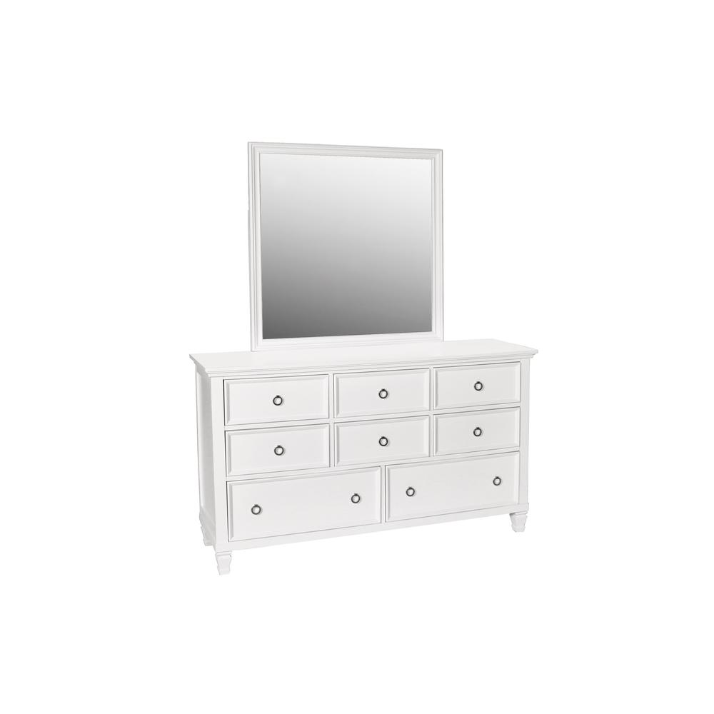 Tamarack 4-Piece Wood Cal King Bedroom Set with Nightstand in White. Picture 4