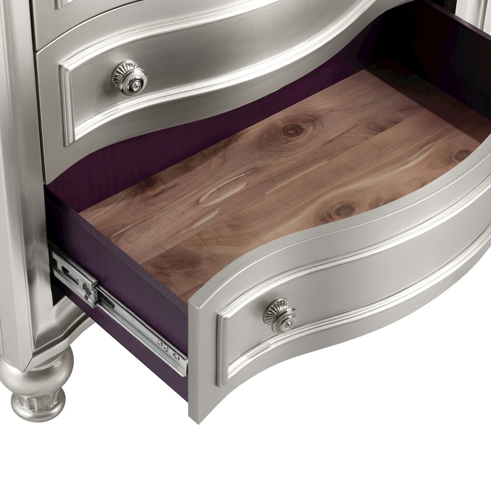 Reflections 5-Pc Wood Queen Bedroom Set (B/Dr/Mr/2Ns), Silver. Picture 16