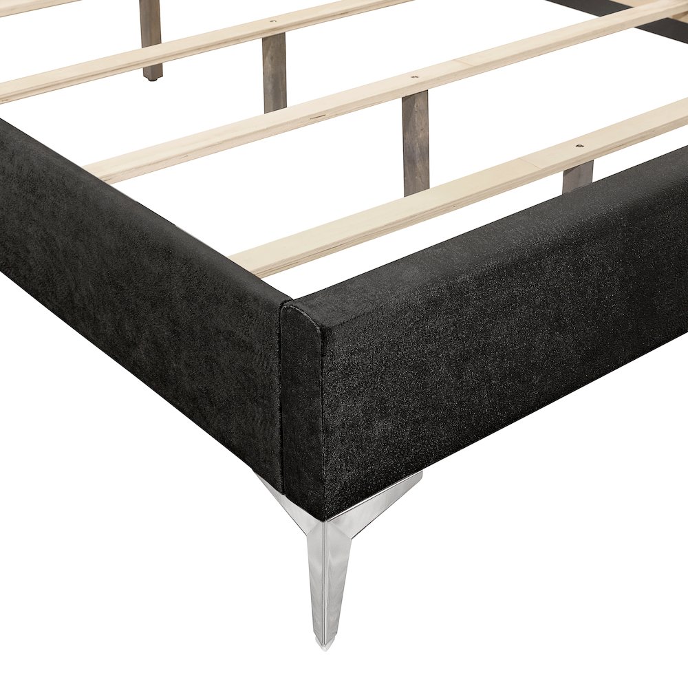 Huxley Wood King Bed, Black. Picture 5