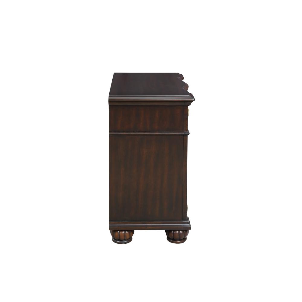 Furniture Maximus Solid Wood 3-Drawer Nightstand in Madeira. Picture 3
