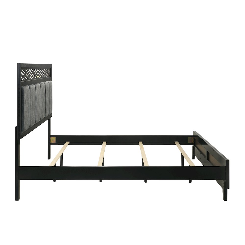 Obsidian Wood Queen Bed, Black. Picture 5