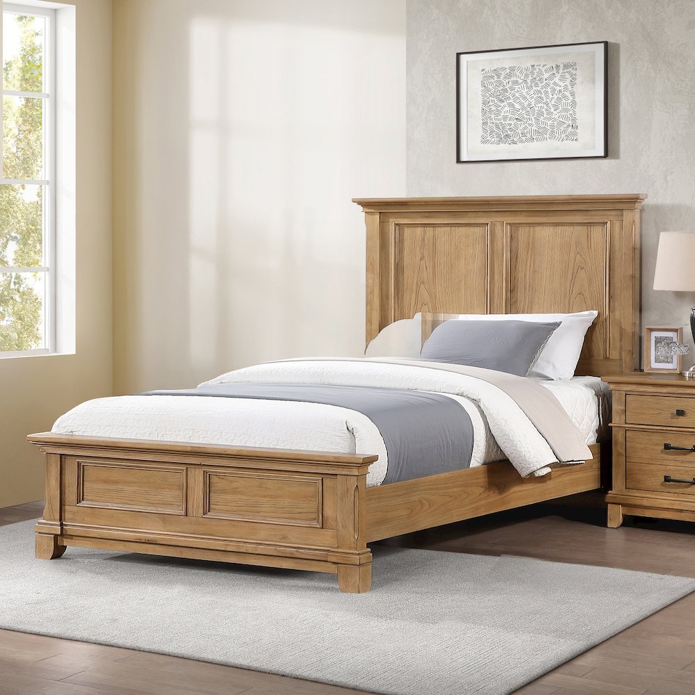 Sunstone Wood Full Size Panel Bed in Natural. Picture 2