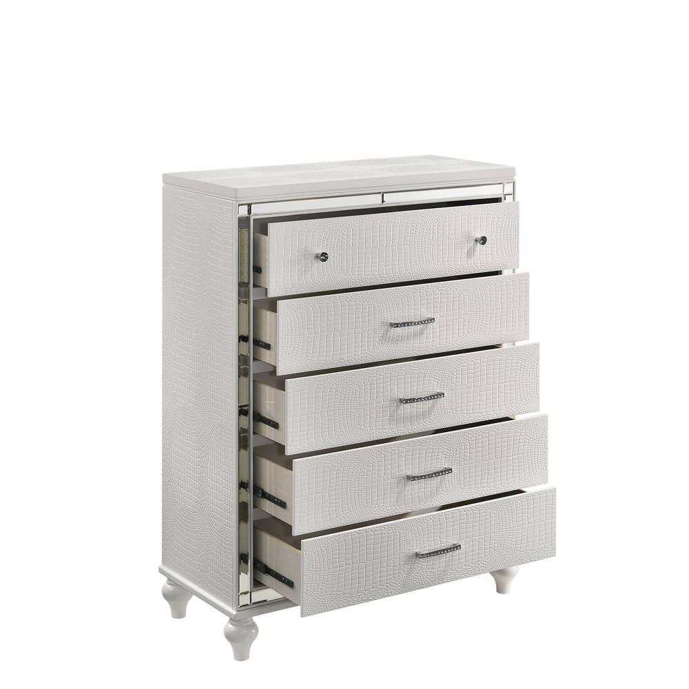 Furniture Modern Style Solid Wood Chest in White Finish. Picture 3