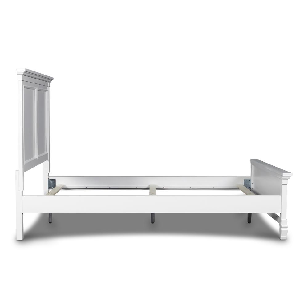 Furniture Tamarack Solid Wood Twin Size Bed in White. Picture 4