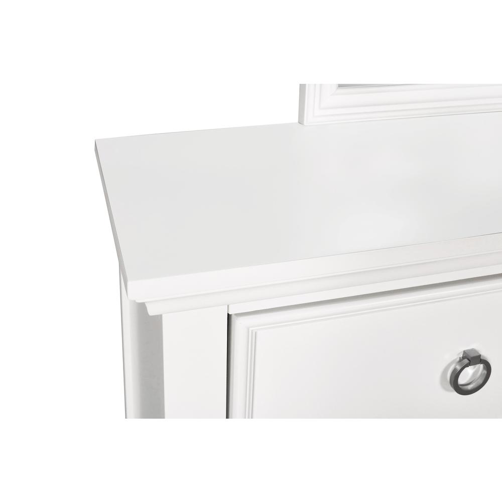 Furniture Tamarack Solid Wood 8-Drawer Dresser in White. Picture 5