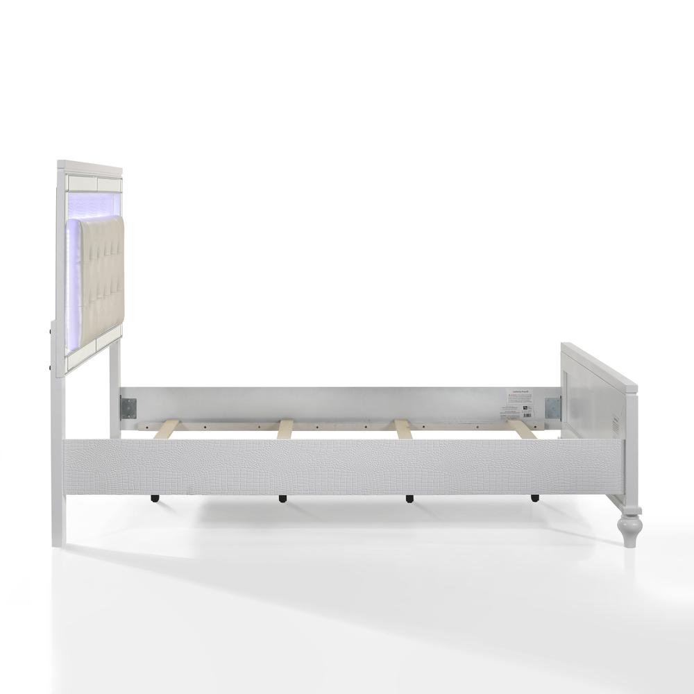 Furniture Valentine Solid Wood Full Size Lighted Bed in White. Picture 4
