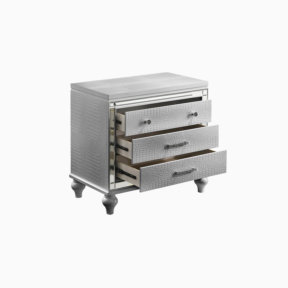 Valentino Wood 3-Drawer Nightstand in Silver. Picture 4