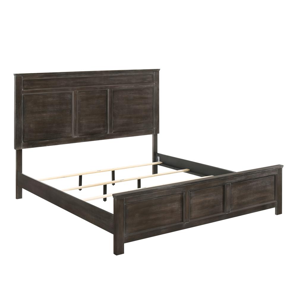 Furniture Andover Traditional King Wood Bed in Nutmeg. Picture 2