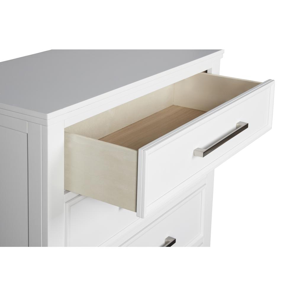 Furniture Andover Transitional Solid Wood Chest in White. Picture 6