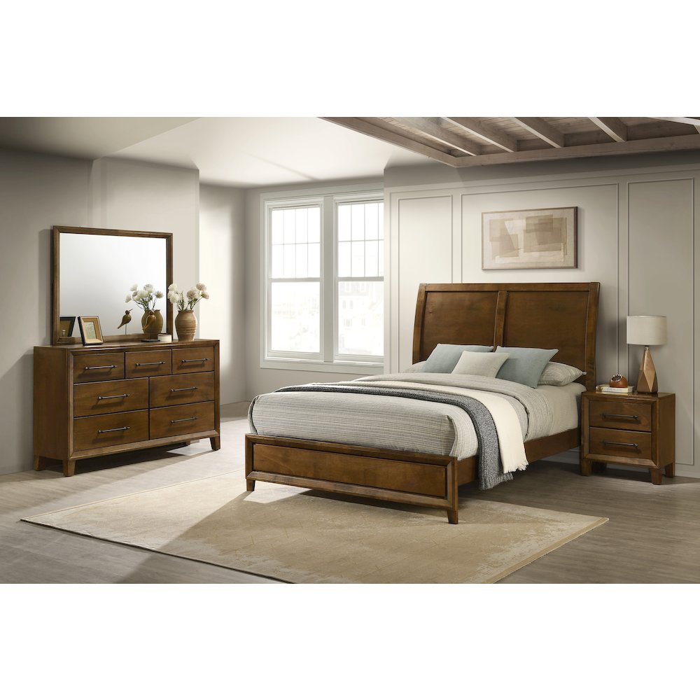 Ballard 4-Piece Wood Queen Bedroom Set in Walnut. Picture 18