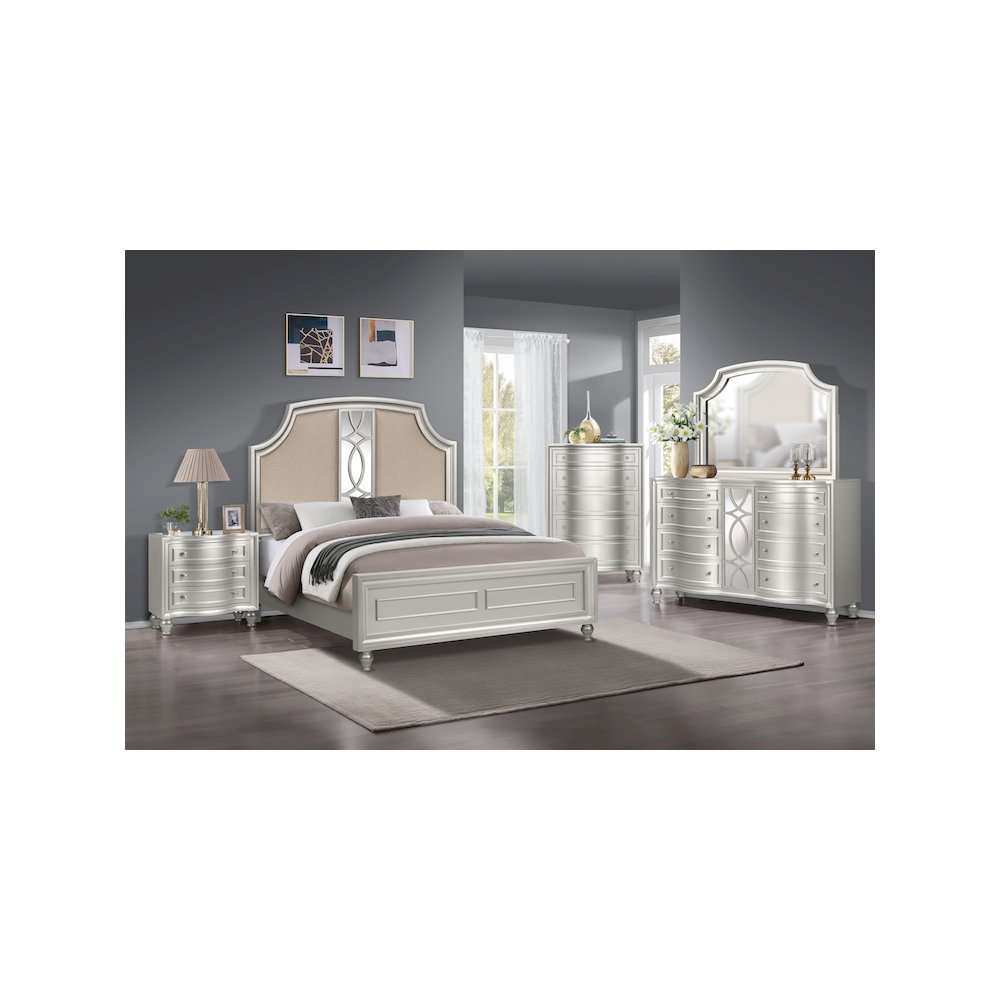 Reflections 5-Pc Wood King Bedroom Set (B/Dr/Mr/Ch/Ns), Silver. Picture 2