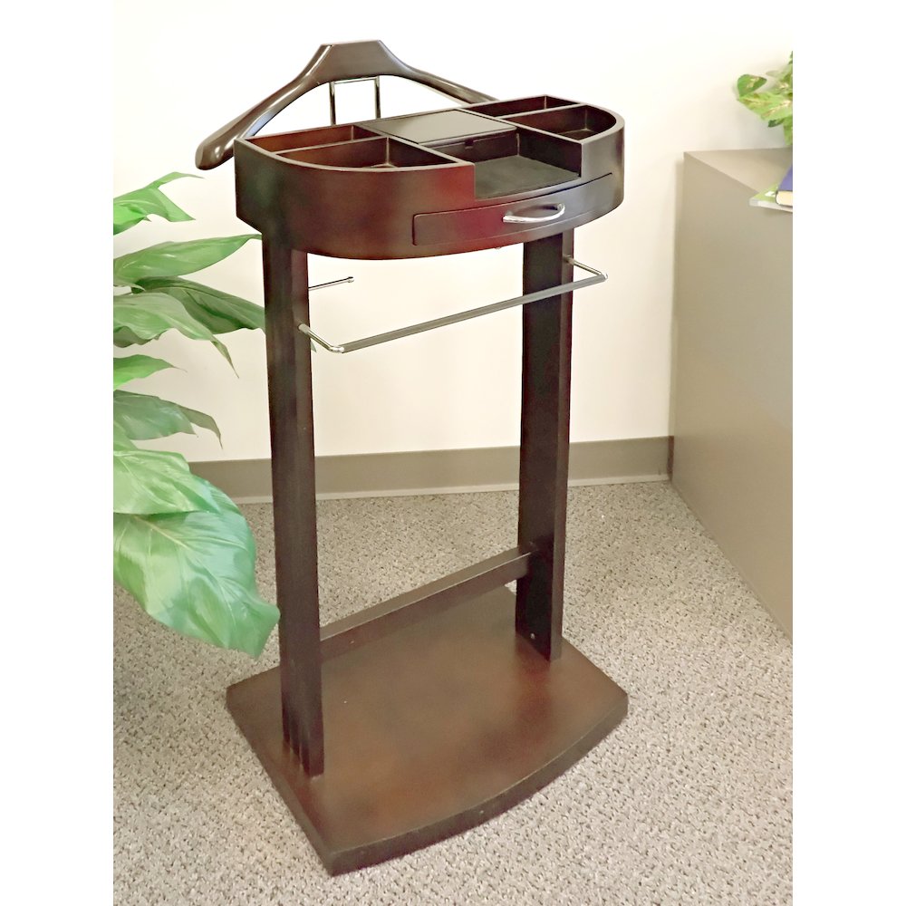 Wardrobe Valet w/contour hanger. Picture 2