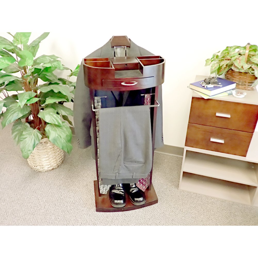 Wardrobe Valet w/contour hanger. Picture 7