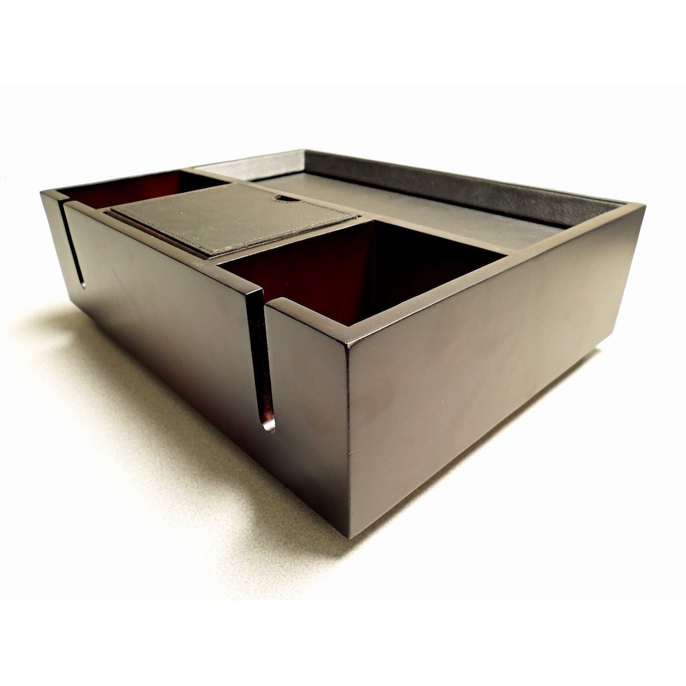 Dresser Valet. Picture 16