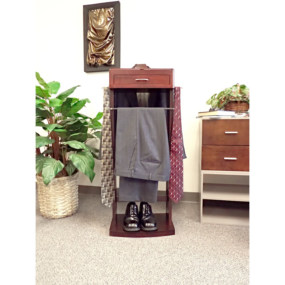 Wardrobe Valet w/contour hanger. Picture 10