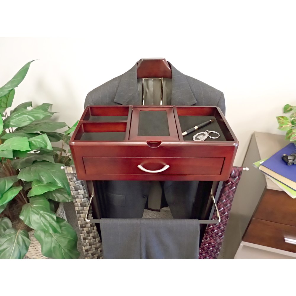 Wardrobe Valet w/contour hanger. Picture 18