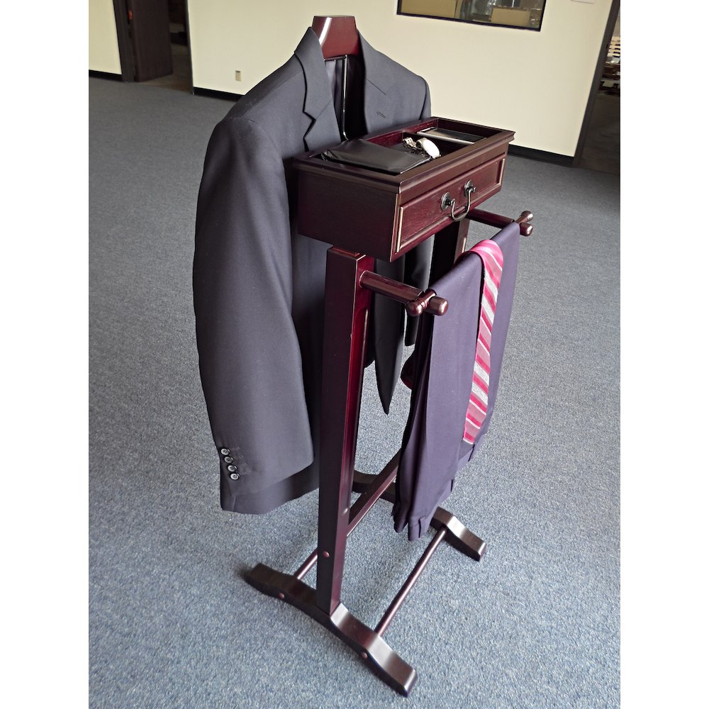 Wardrobe Valet w/contour hanger. Picture 1