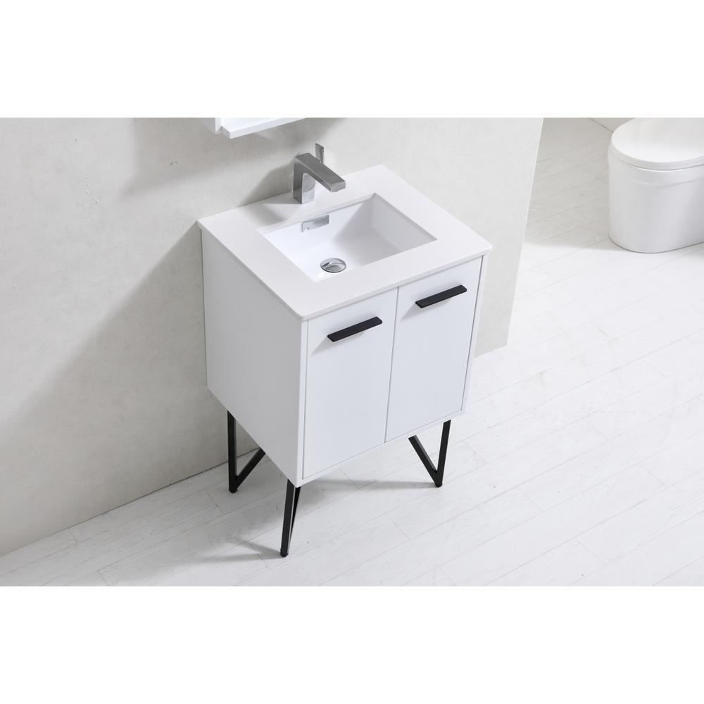Bosco 24" Modern Bathroom Vanity w/ Quartz Countertop and Matching Mirror. Picture 4