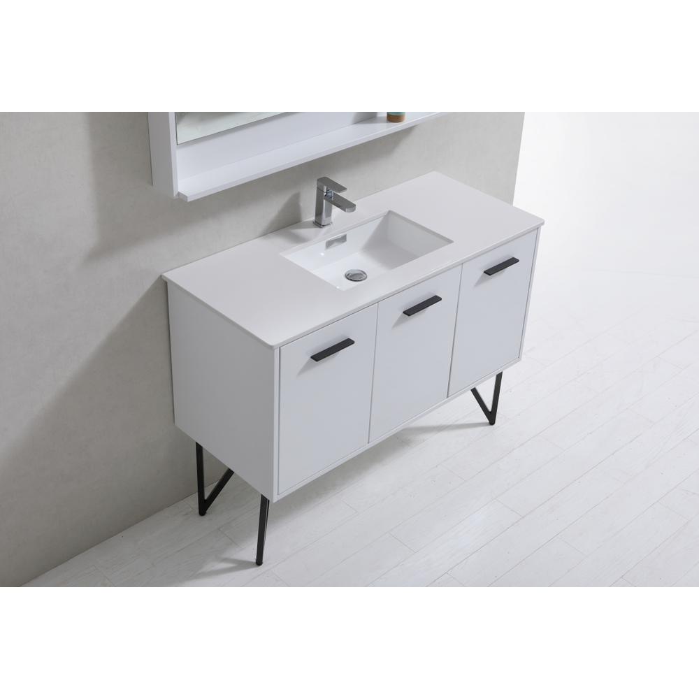Bosco 48" Modern Bathroom Vanity w/ Quartz Countertop and Matching Mirror. Picture 4