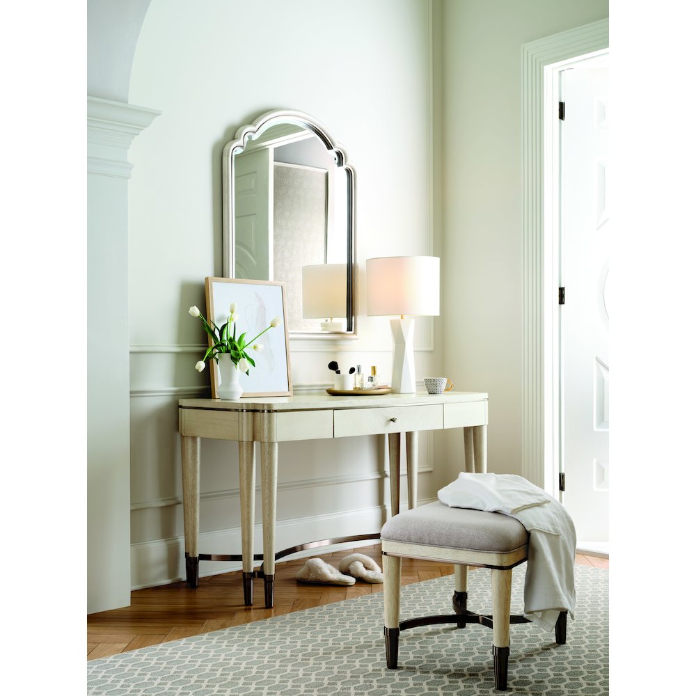 Grace Vanity and Mirror Set with Stool. Picture 9