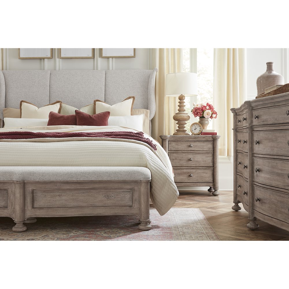 Higgins Street Queen Upholstered Bed. Picture 10