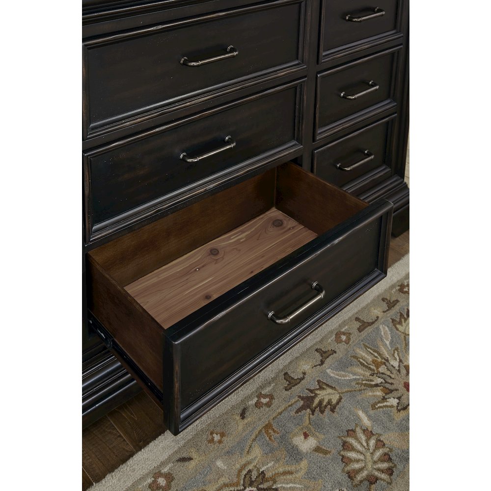 Caldwell Dresser/Mirror. Picture 6