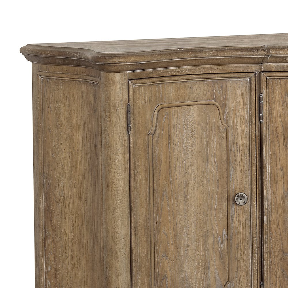 Weston Hills 4 Door Buffet. Picture 7