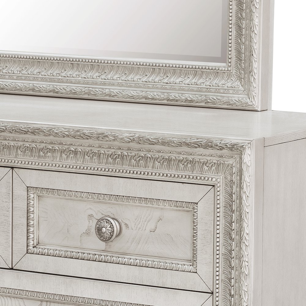 Camila 8 Drawer Dresser. Picture 8