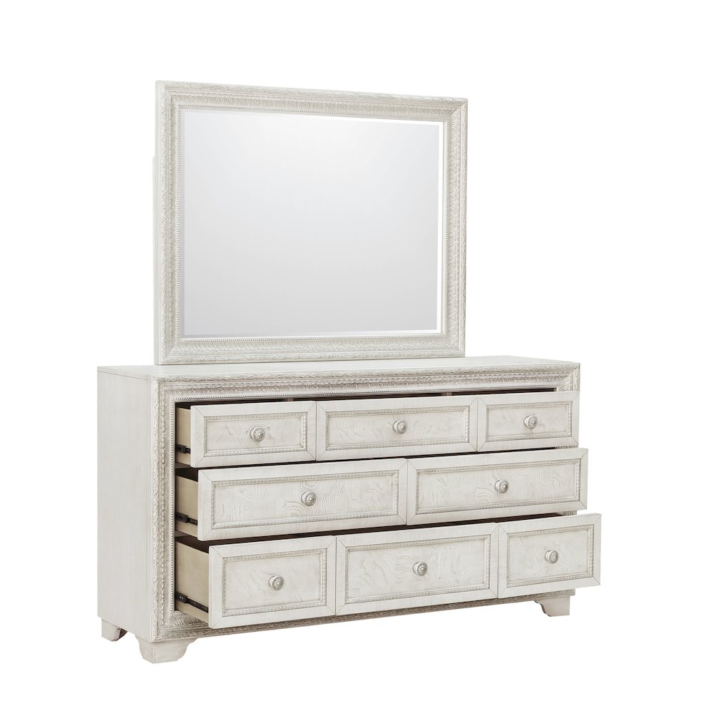 Camila 8 Drawer Dresser. Picture 5
