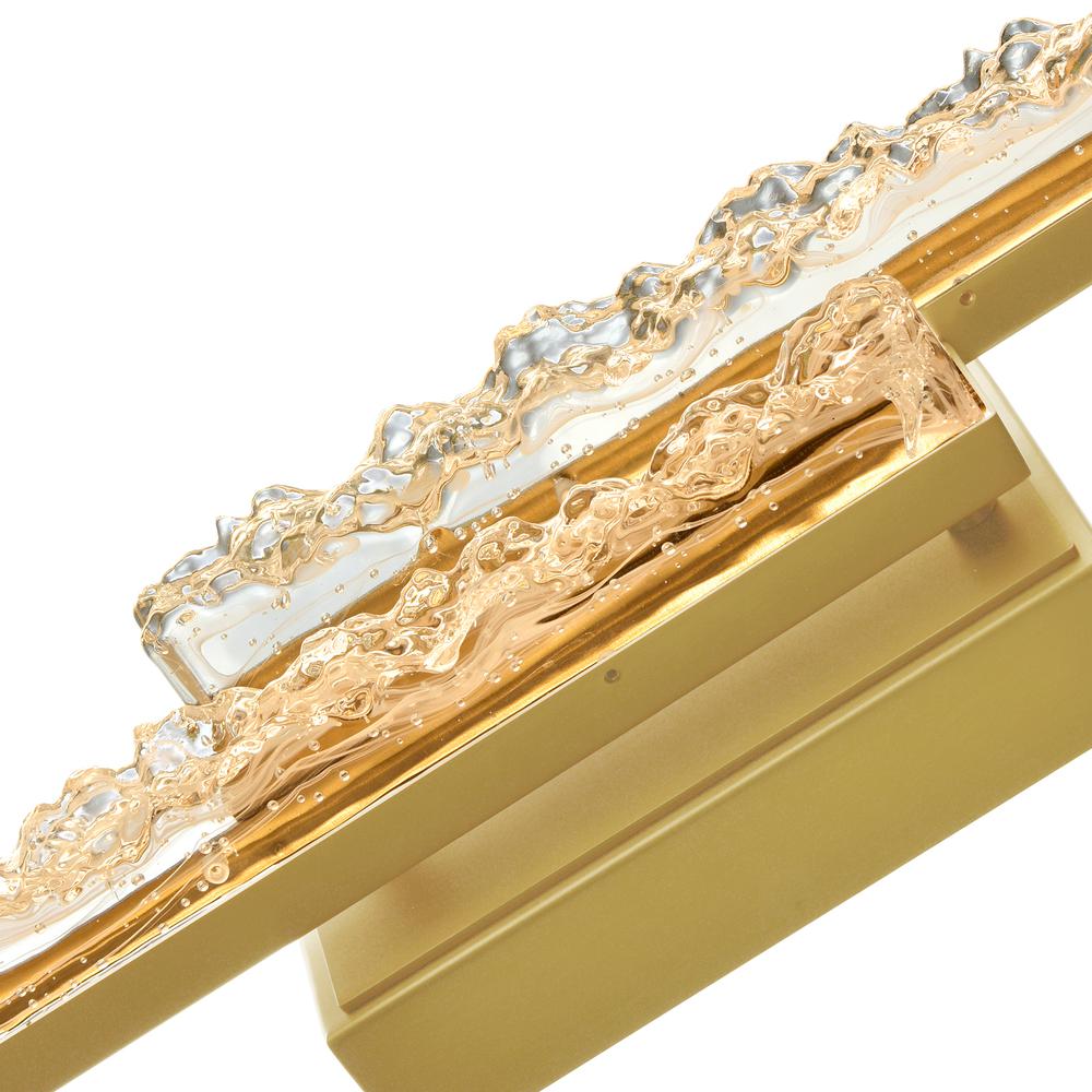 Stagger Integrated LED Brass Vanity Light. Picture 3