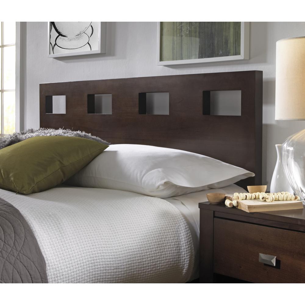 Riva Wood Bed in Chocolate Brown. Picture 4