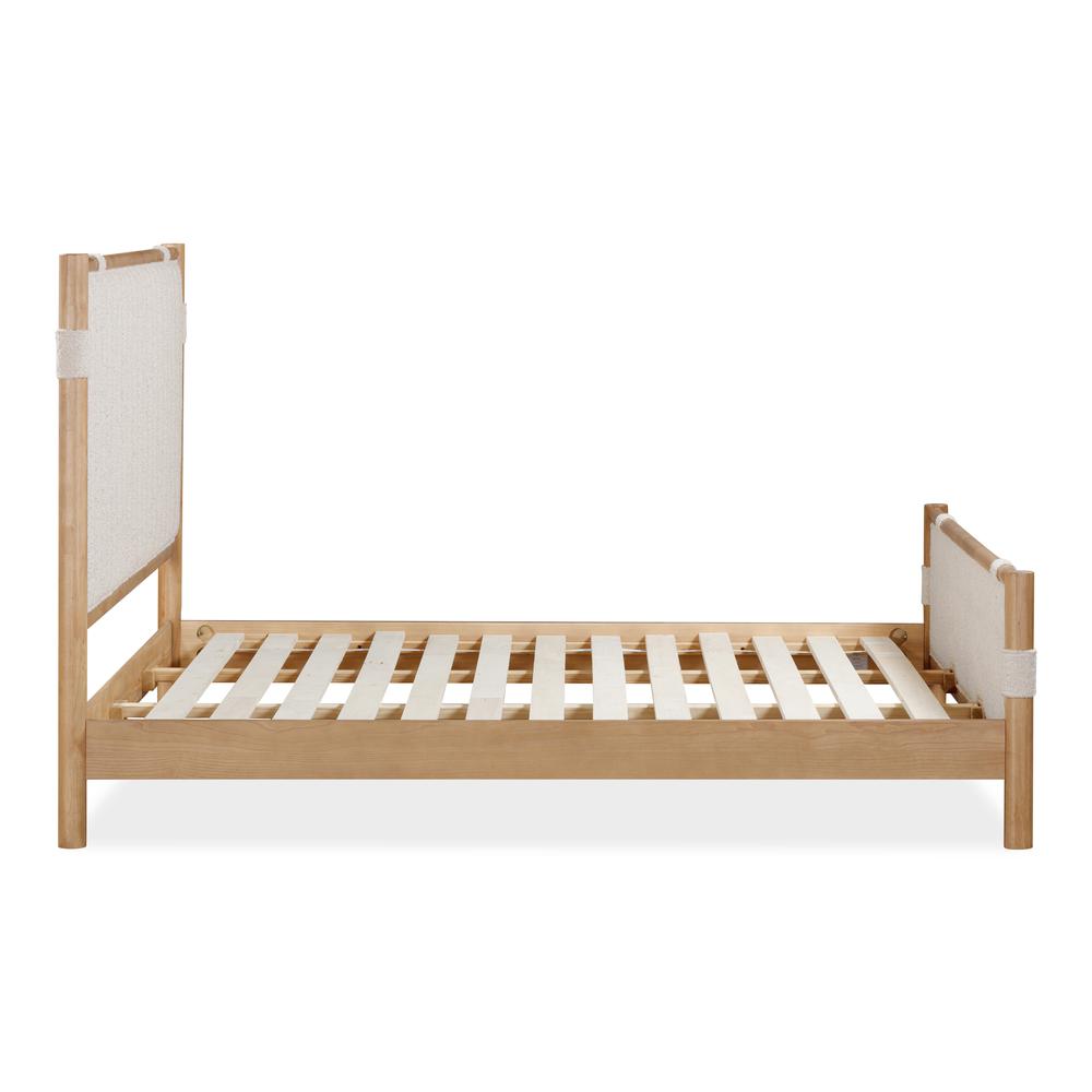 Furano Upholstered Panel Bed in Ginger and Brun Boucle. Picture 6