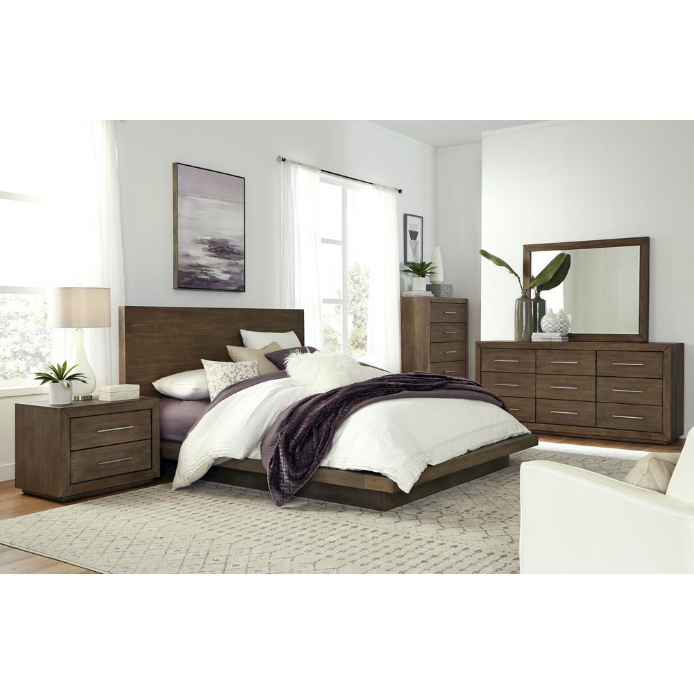 Melbourne Wood Platform Bed in Dark Pine. Picture 2