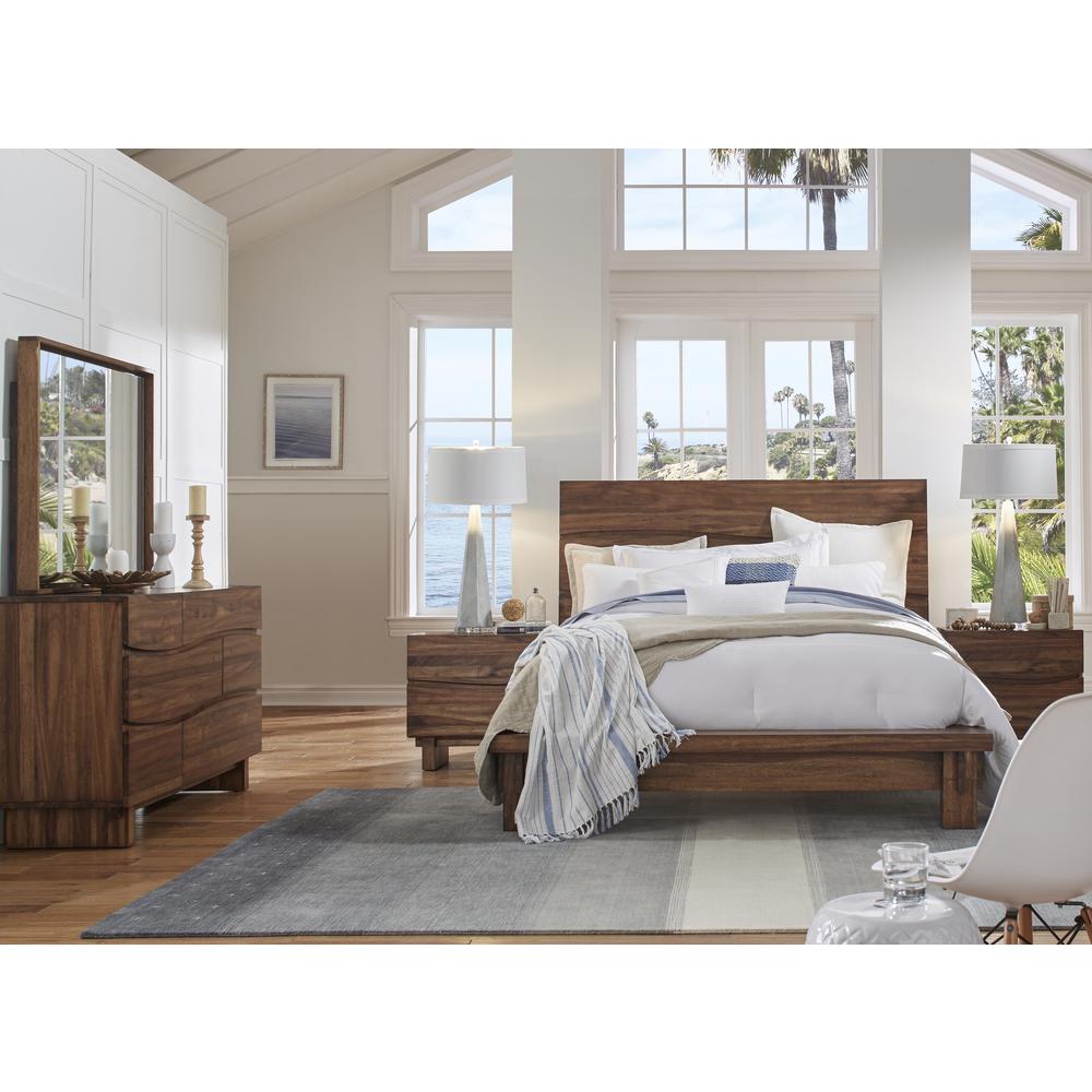 Ocean Solid Wood Platform Bed in Natural Sengon. Picture 3