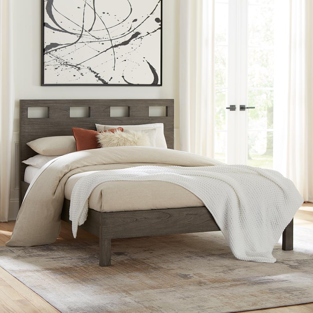 Riva Wood Bed in Sharkskin. Picture 5