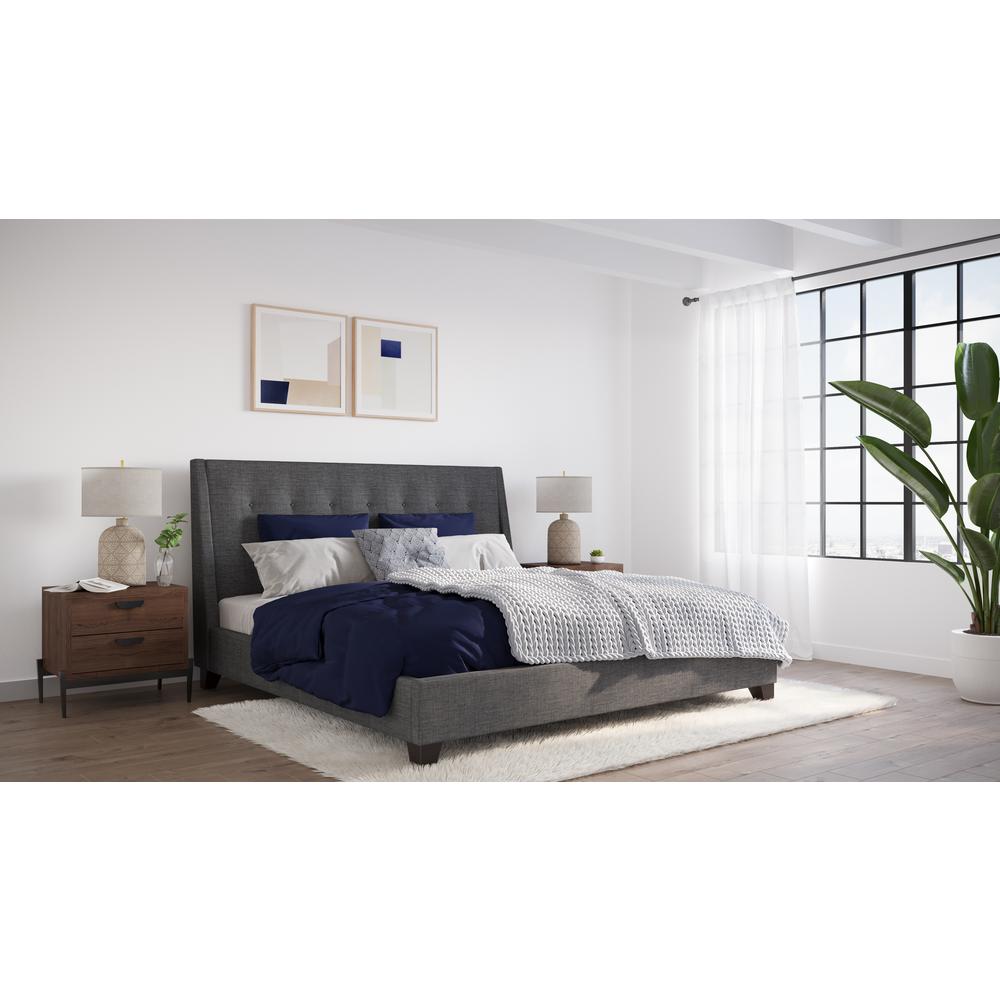 Madera Upholstered Platform Bed in Dark Charcoal. Picture 2