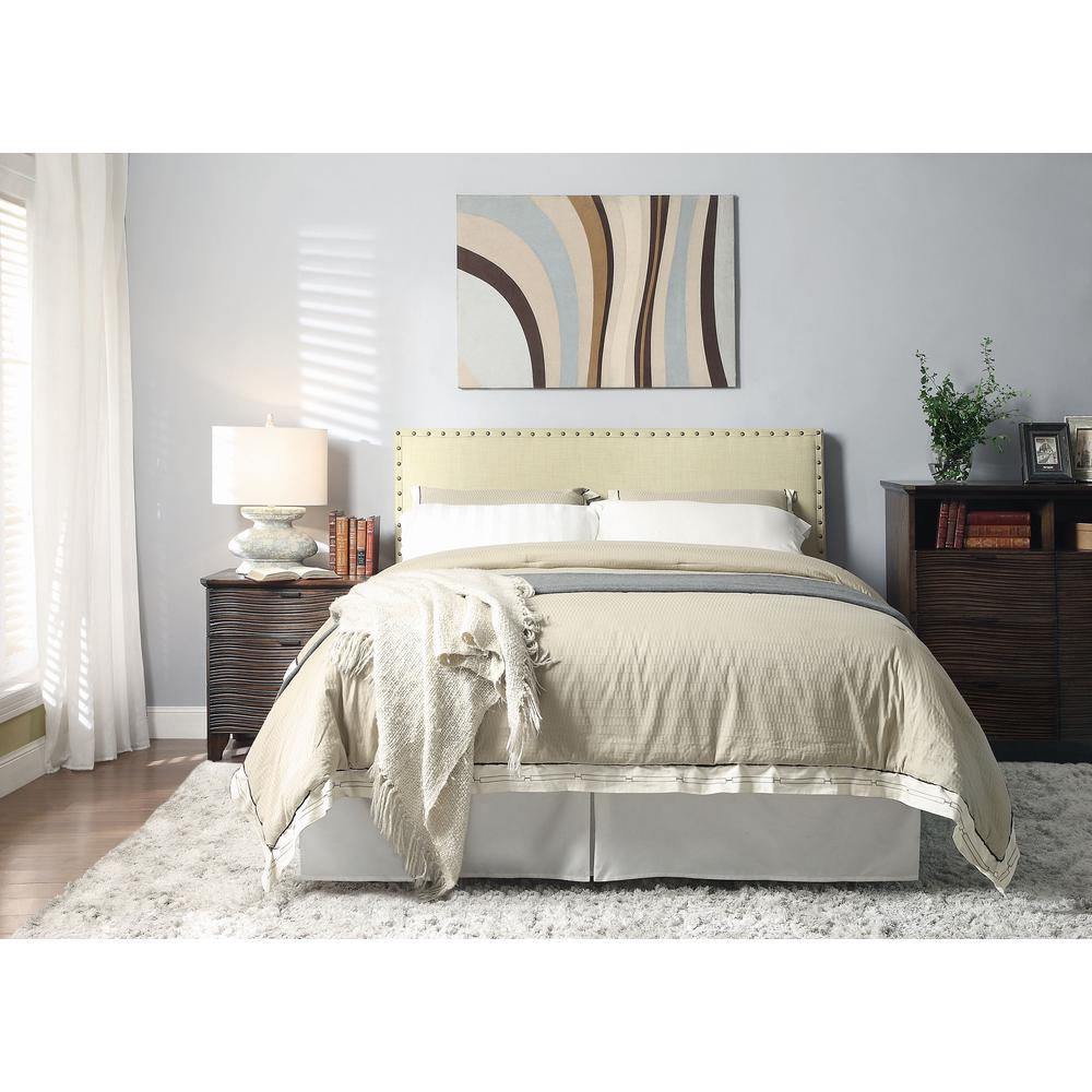 Tavel Nailhead Upholstered Platform Bed in Tumbleweed. Picture 2