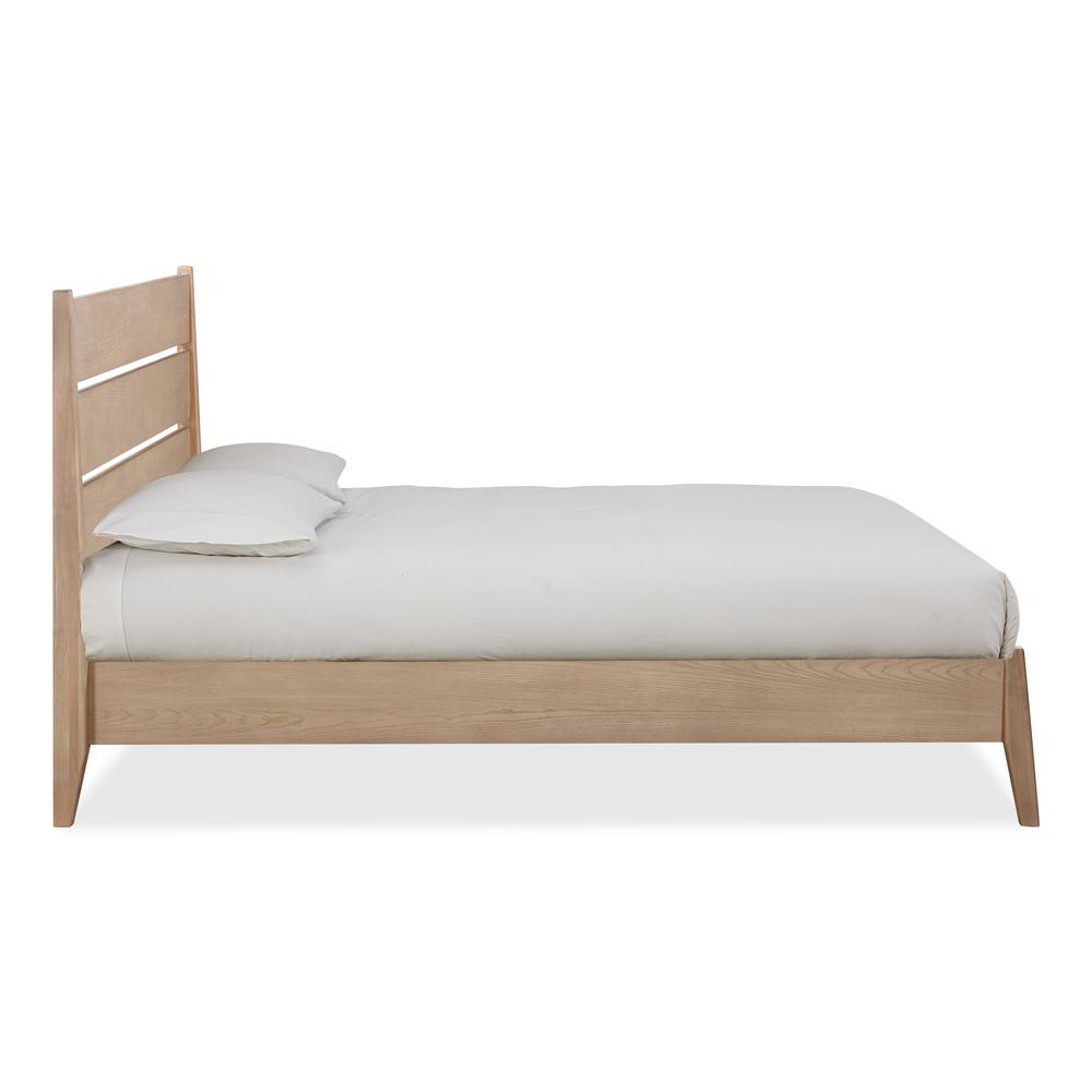 Sumire Slatted Ash Wood Platform Bed in Ginger. Picture 3
