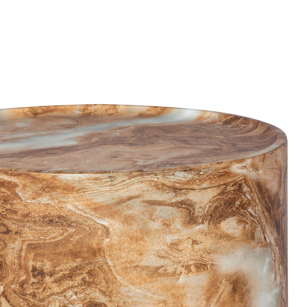 Geri Side Table. Picture 10